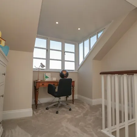 Mulgrave House Holiday home *